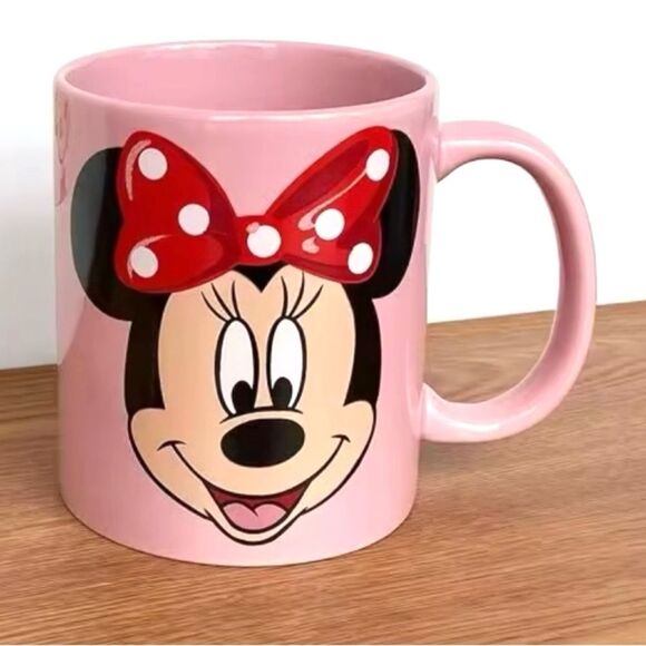 New Minnie Mouse Face Disney Coffee Mug - 11 oz - Picture 1 of 11
